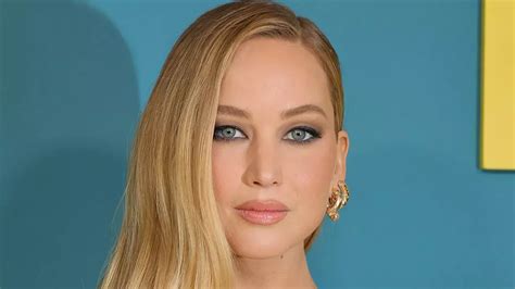 jennifer larence nudes|Jennifer Lawrence stuns fans by getting NAKED in X